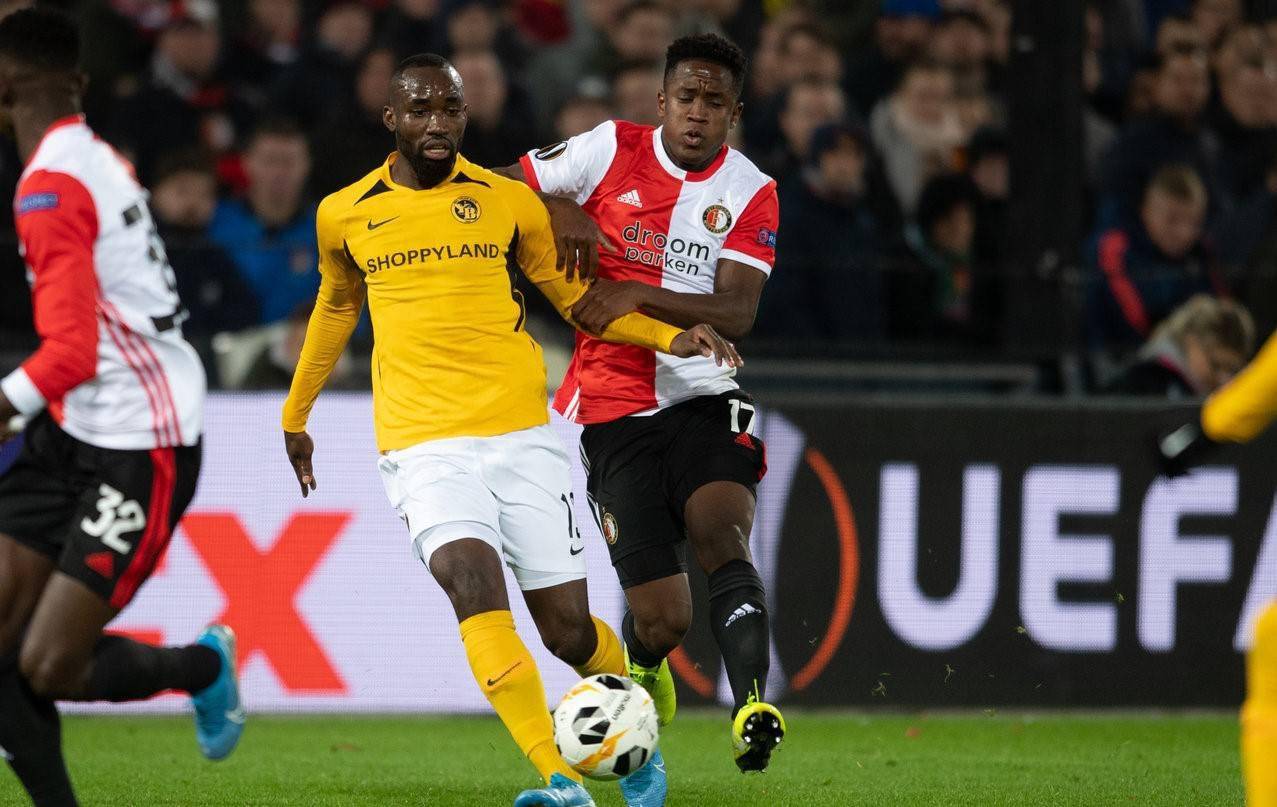 更意味着她 更意味着她