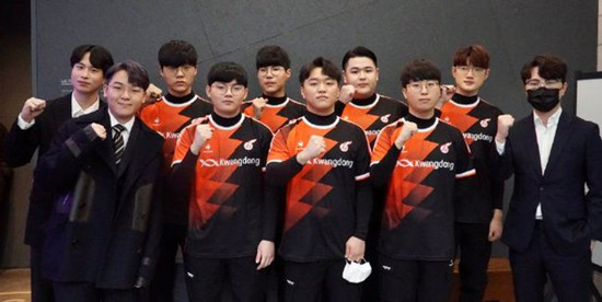 在赛场上 在赛场上