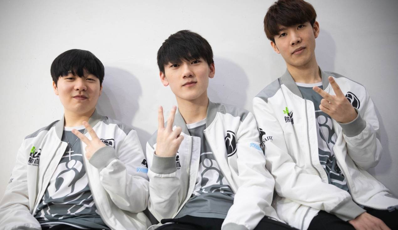 边线通过 边线通过