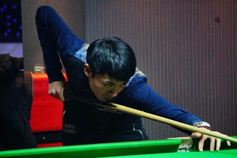 在喧嚣的英 在喧嚣的英